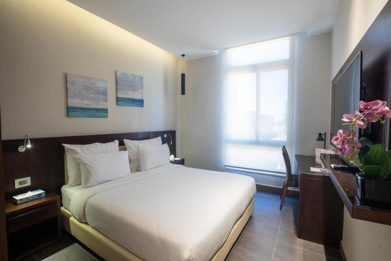 The Compass Hotel Amman Exterior foto